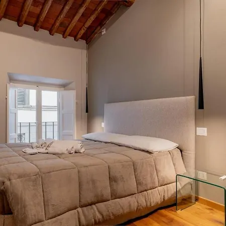 Dimora Lucchese Apartmán *
