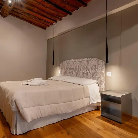 Dimora Lucchese Apartmán *